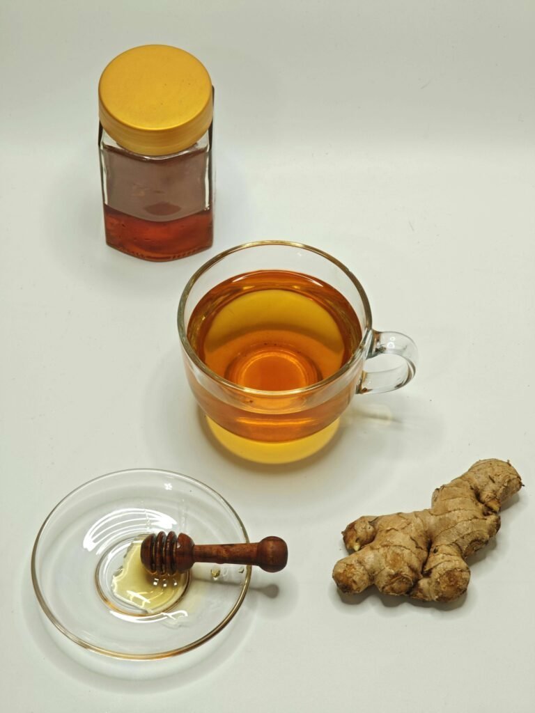 Fresh ginger root and ginger tea