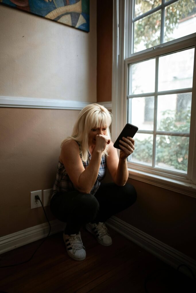 she checked his phone just once phone betrayal story emotional moment